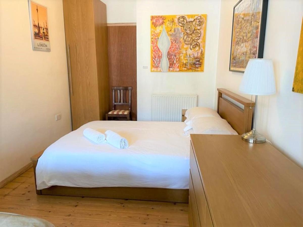 Studio Flat Without Kitchen At Kentish Town Londra Exterior foto